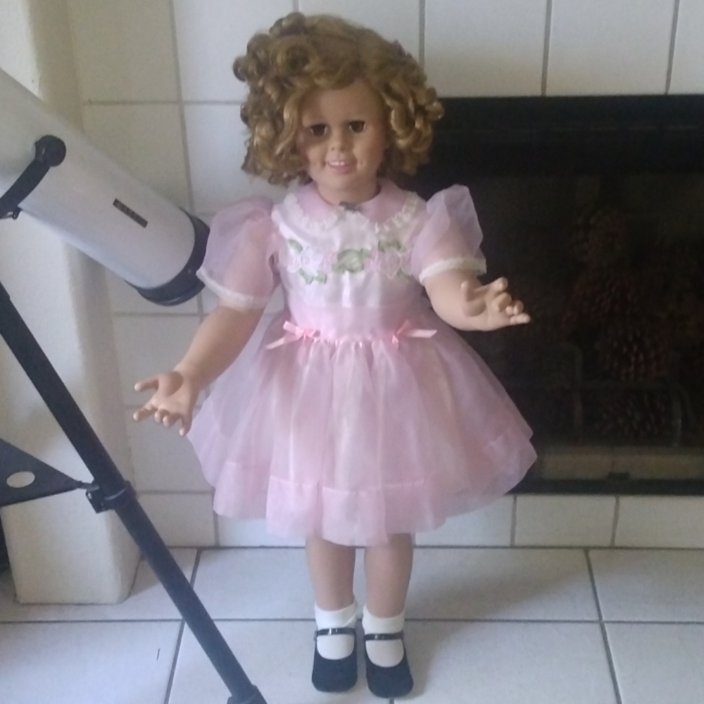 SHIRLEY TEMPLE doll